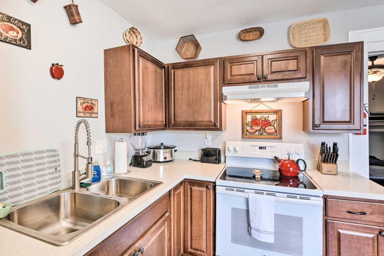 Cozy Galveston Apartment - Walk To Beach And Dining Buitenkant foto